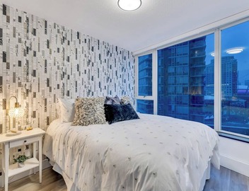 Modern Cozy Condo | 2BR/2BA Retreat in the Heart of Downtown Vancouver 2