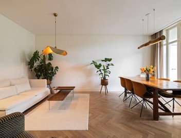 Elegant and stylish apartment just steps from Oosterpark, perfect for a relaxing Amsterdam stay. 3