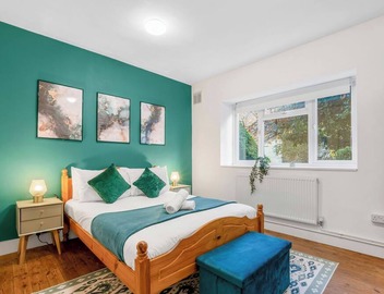 Ground Floor 2-Bed Apartment In Hackney 3