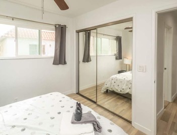 Sunny & Spacious 3 Bed - 20 second walk to beach! 4