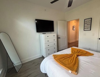 Gated 2BR in Greenville w/Vibes 4
