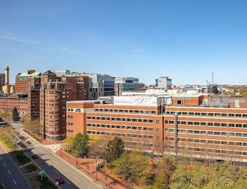 A Place You'll Surely Enjoy! w/Pool, Near LEGOLAND Discovery Center Boston 3