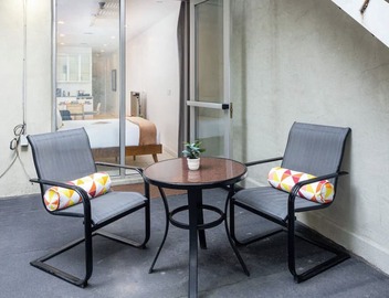 Chic Midtown Studio with Patio #203 2