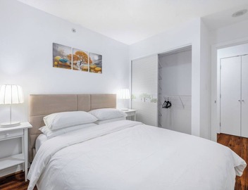 270° Rare Found downtown Ocean/Mountain/St View/King Suite/Pool/Hot Tub/Sauna 5