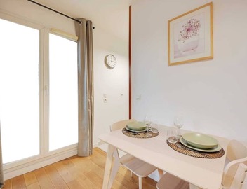 Bright, modern studio for 2P - La Défense 5