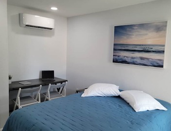 Escape to Clearwater: Beautiful apartment in a safe, quiet/relaxing environment. 4
