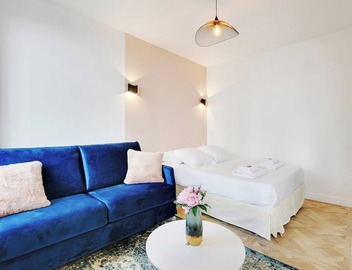 Super Studio - Place de la Bastille 4