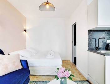 Super Studio - Place de la Bastille 5