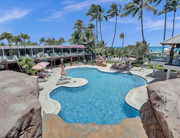 Luxury Beach Condo with Exclusive Resort Amenities 1016 5