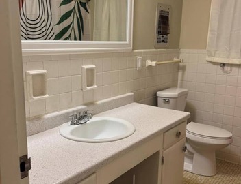 Vintage 2 Bedroom Condo Lake Eola View 5