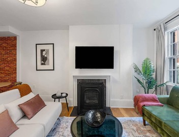 Historic Beacon Hill Charm: Modern Apt w/Patio, High-Speed WiFi, Steps to Cafes and Boston Commons! 4