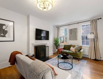 Historic Beacon Hill Charm: Modern Apt w/Patio, High-Speed WiFi, Steps to Cafes and Boston Commons! 5