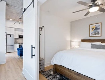 Cozy 1-bedroom condo, fitness room in brilliant Atlanta-Ponce City Market Area 2