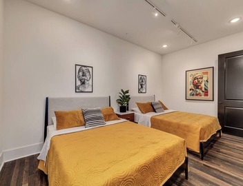 Entire Top Floor Penthouse Loft, sleeps 20 5