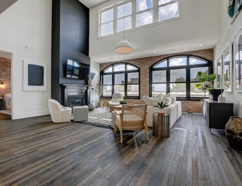Entire Top Floor Penthouse Loft, sleeps 20 2