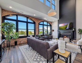 Entire Top Floor Penthouse Loft, sleeps 20 3