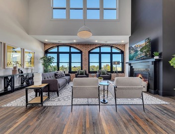 Entire Top Floor Penthouse Loft, sleeps 20 2