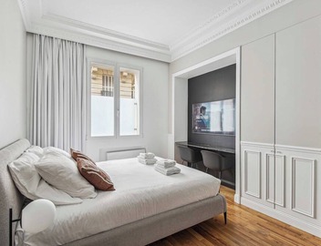 Elegant apartment -1BR/6P - Arc de Triomphe 5
