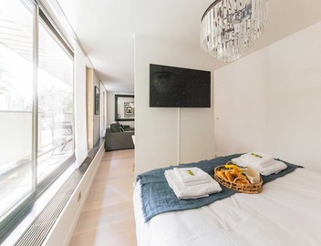 Cozy apartment ac. balcony - 1BR/4P - Eiffel Tower 3