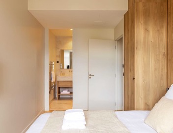 Luxurious Home in Triangle d'Or- Eiffel Tower View 3