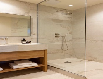 Luxurious Home in Triangle d'Or- Eiffel Tower View 4