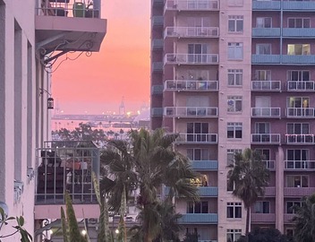 Luxe Suite one bedroom condo with free parking, balcony and partial ocean view. 4