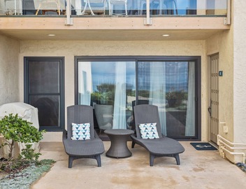 Aqua Horizon - Oceanfront, Sunsets, EV Charger 2