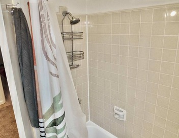 Studio Condo, Steps to Beach and 2nd St, Sleeps 2 3