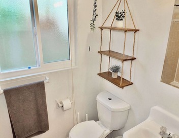 Studio Condo, Steps to Beach and 2nd St, Sleeps 2 2