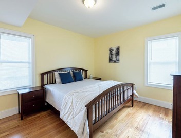 Large 4BR Apt near Marina Bay Easy Access to I-93 Family Summer Retreat 90/3 3