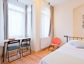 1 bedroom apartment in enchanting Beyoğlu with AC, WiFi 2