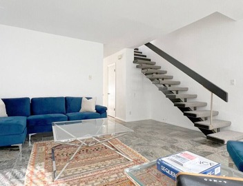 Coastal Retreat Steps from the Santa Monica Beach 3