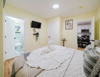 Cozy 5BR Milton Home Pet-Friendly near I-93 & Blue Hills 14-2 4