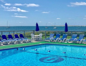 1 Bedroom 1.5 Bath Townhouse, Green Harbor Resort, Canoe Rentals, Sun Umbrellas 4
