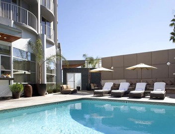 Relaxing Hotel w/Rooftop Dining, Outdoor Pool, and Iconic LA Skyline Views 2