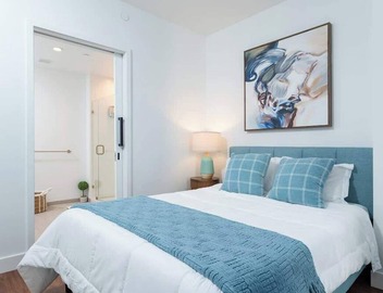 Back-Bay Upscale Central Condo Bos Common Downtown 3