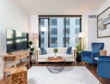 Back-Bay Upscale Central Condo Bos Common Downtown 3