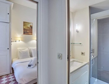 Elegant Appartment St Germain des Prés Invalides 5