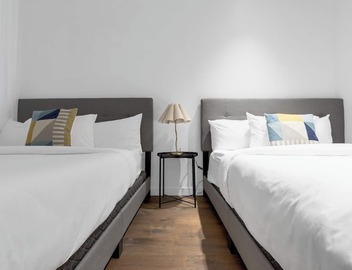 Downtown Montreal Loft | 3 Beds Sleeps 6 Steps from Centre Bell 4