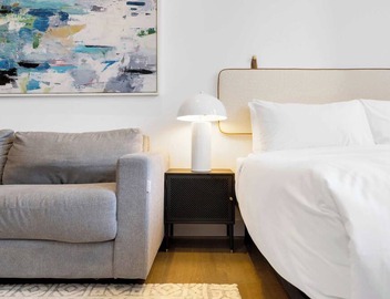 Bakan- Queen 1Bedroom Old Montreal 2