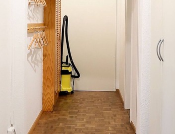 Munich center just a 10-minute subway ride away: 130 m², 4 bedrooms, 2 bathrooms 5