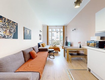 TBS 107 - Charming and elegant studio with balcony 4