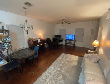 Furnished 2bedroom 1BA house with WiFi and central AC in wonderful New Orleans! 5