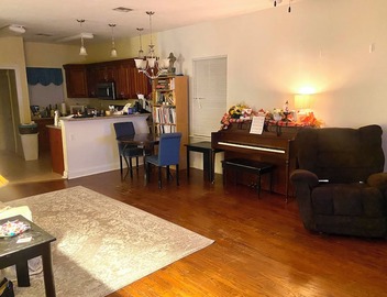 Furnished 2bedroom 1BA house with WiFi and central AC in wonderful New Orleans! 4