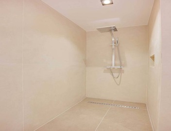 Charming Apt with AC & balcony 3