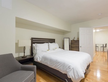 Free Parking at 1 Bed Basement Apt, Near BU & MIT 5