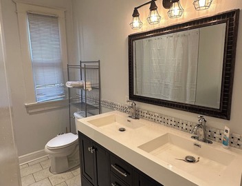 Newly Redone House - Available 2 Nights or More 5