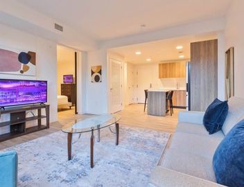 Private Modern Apt with Kitchen and Gym 3
