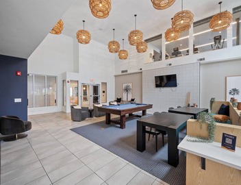 SoCo 1BR Getaway | EV Charging, Pool & Wi-Fi 4