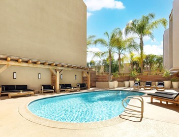 Two Queen Standard, The Anza A Calabasas Hotel, Pool, Near Lake Calabasas Park 4